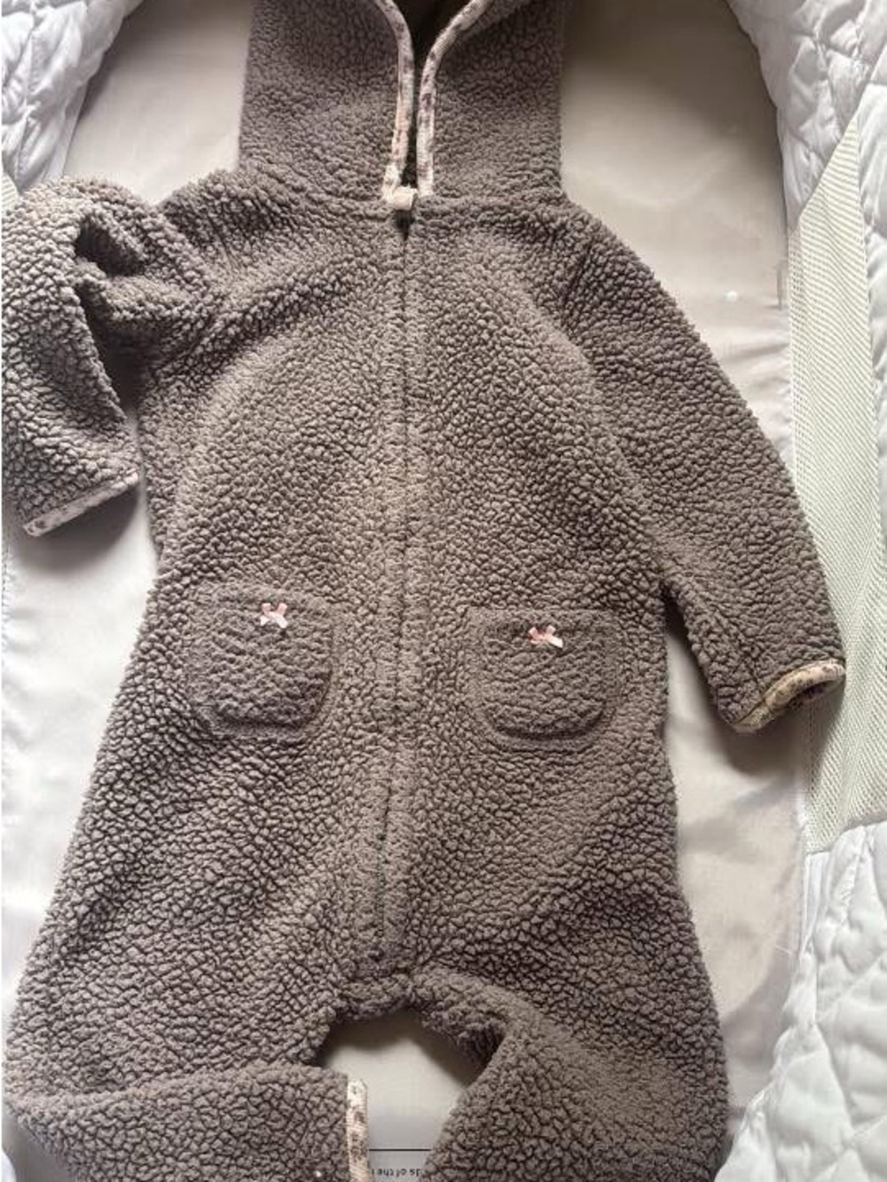 Gray with flower outlines snow suit